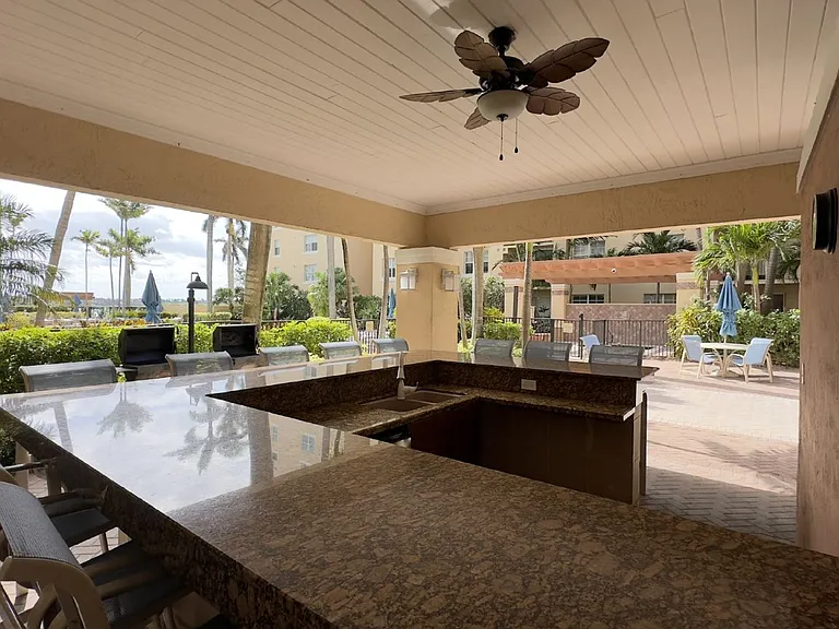 1801 N Flagler Dr #910 — Photo 29