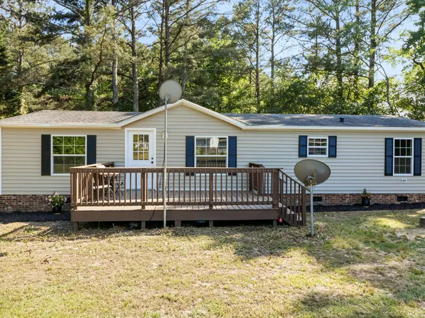 1429 Country Pond Ln, Willow Spring, NC 27592