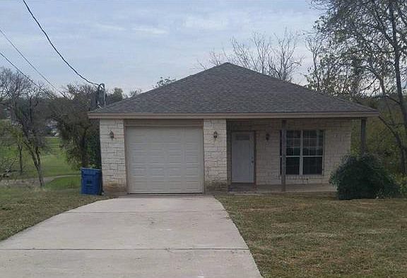 3rd image of 409 Avenue M