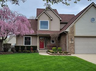13887 Deanna Dr, Van Buren Township, MI 48111