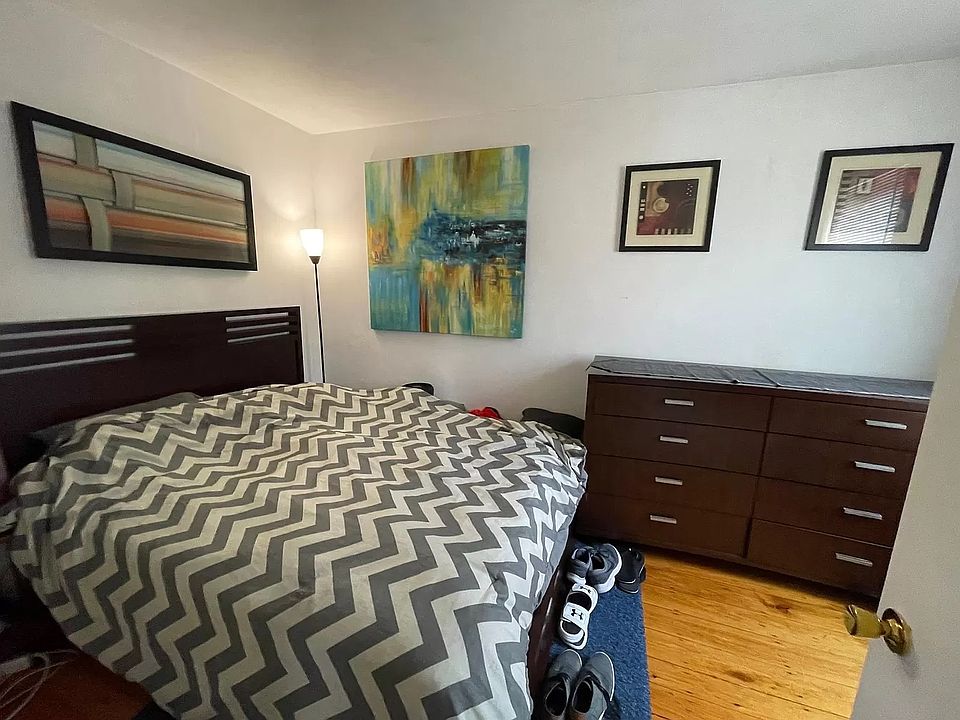 1st image of 301 Marlborough St APT 10