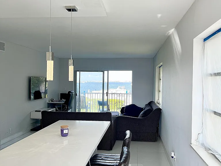 311 E Ocean Ave #201 — Photo 5
