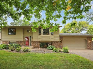 4687 Beacon Hill Rd, Eagan, MN 55122