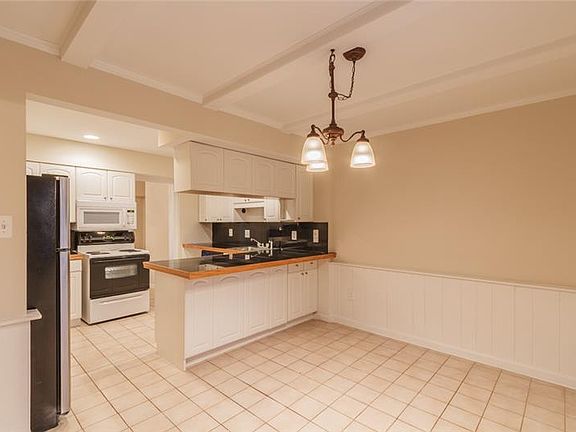 3rd image of 14441 Golden Oak Rd Suite 76-C