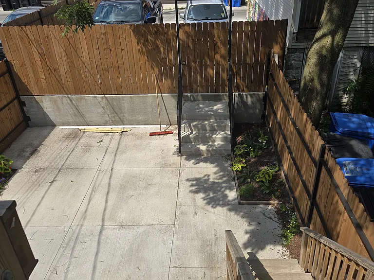 1642 N Western Ave #2 — Photo 12