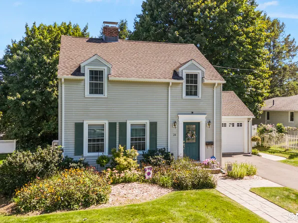 24 Herschel Avenue, Waterbury, CT 06708