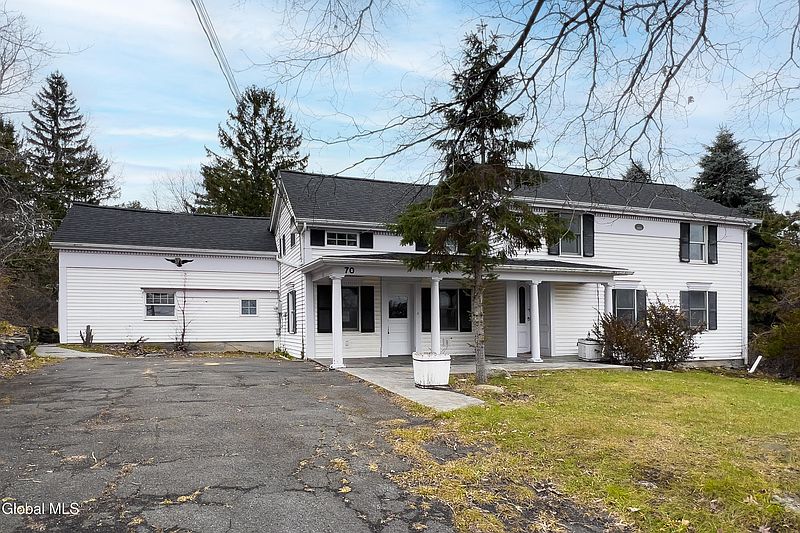 2nd image of 70 Orchard Hill Road