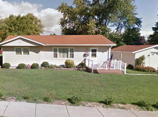 700 South St, Lockport, IL 60441