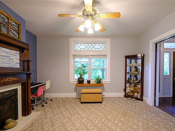 2nd image of 500 Stoneridge Dr