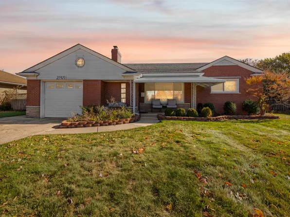 25920 Little Mack Ave, Saint Clair Shores, MI 48081