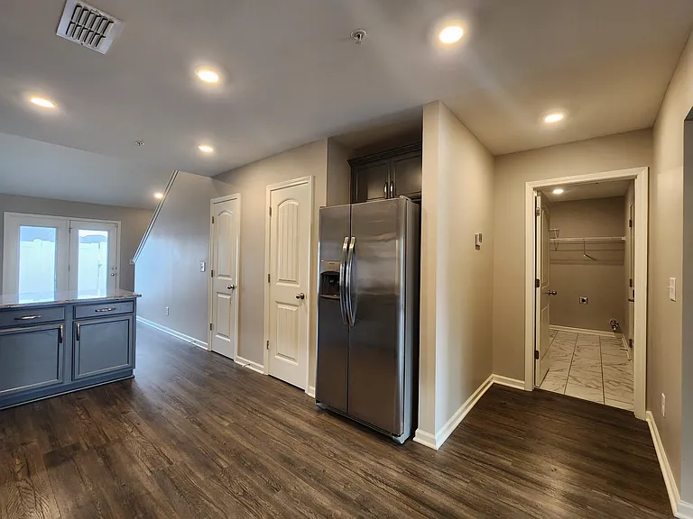 431 Tristan Way — Photo 6
