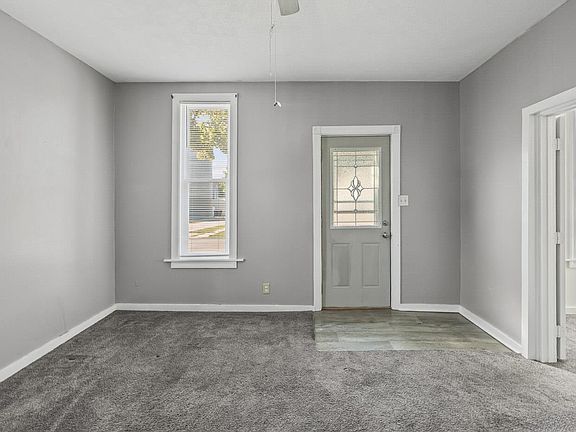 5th image of 587 E Cumberland St