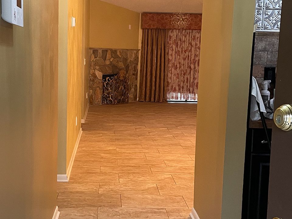 Entrance from front door.