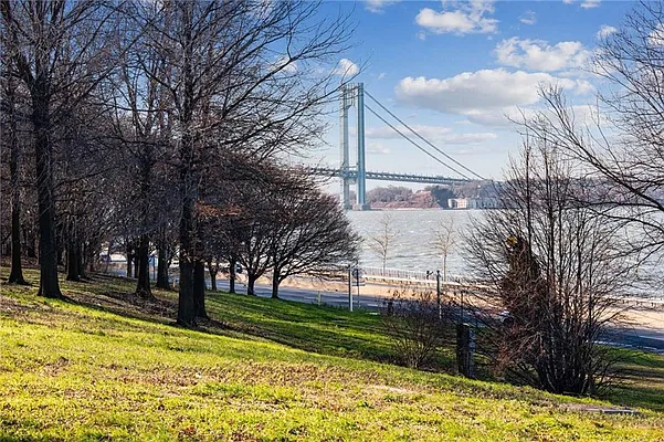 Sold by Ben Bay Realty Co. of Bay Ridge | media 18