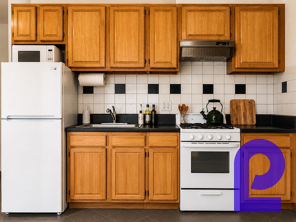 2nd image of 525 9th Ave APT 4
