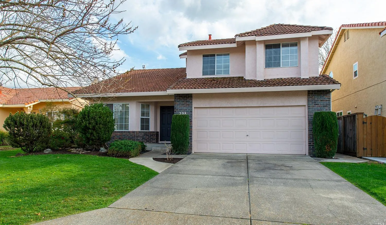 208 Buena Tierra Way photo 1