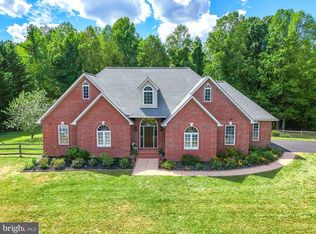 81 Peacock Station Dr, Fredericksburg, VA 22406