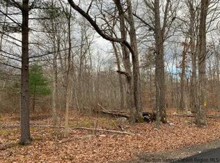 Redder Rd, Shawangunk, NY 12566