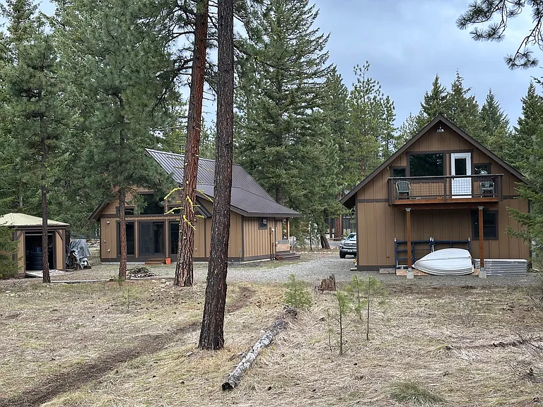 390 Tamarack Dr — Photo 8