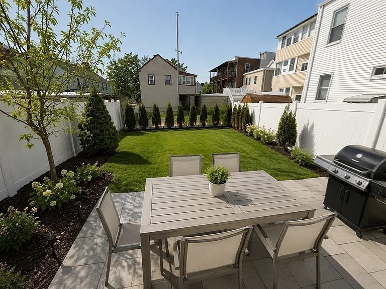 439 Cambridge St #3 — Photo 10