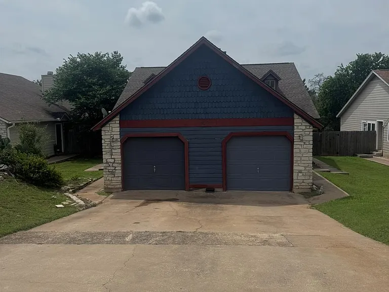 522 Cutty Trl #B — Photo 2