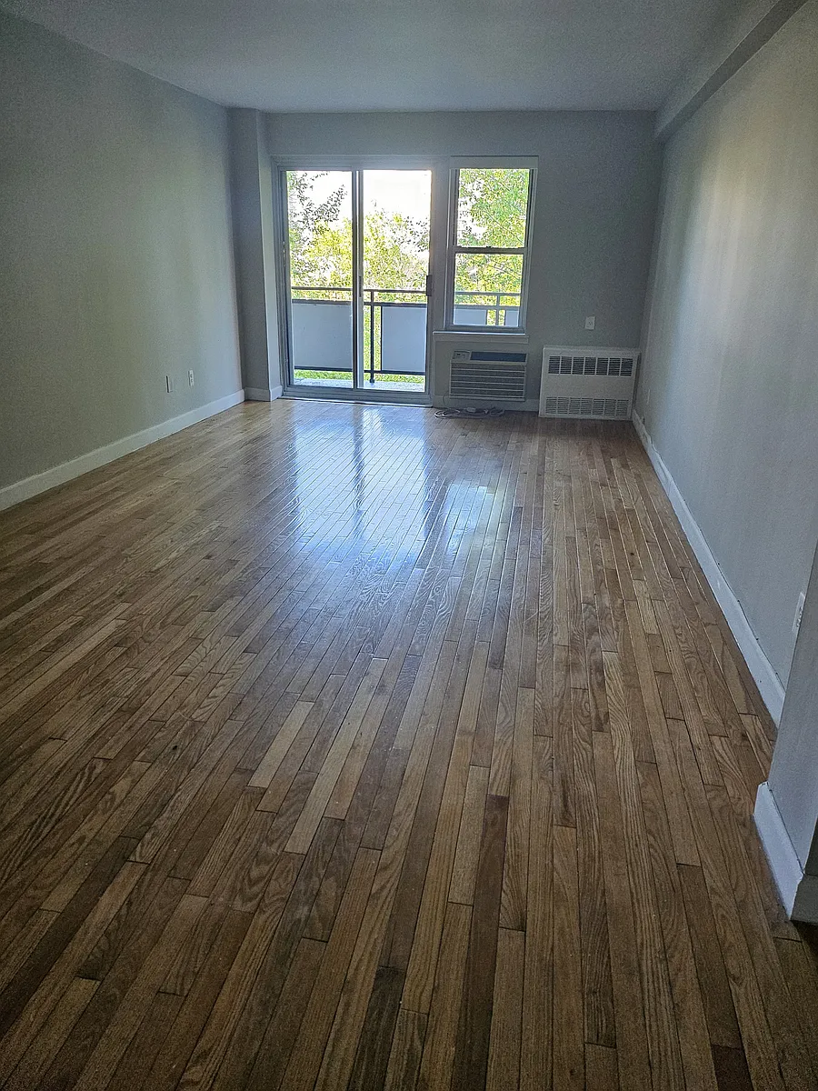 Building Photo - 1670 Bell Blvd #318
