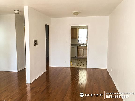 3rd image of 359 11th Ave APT 4