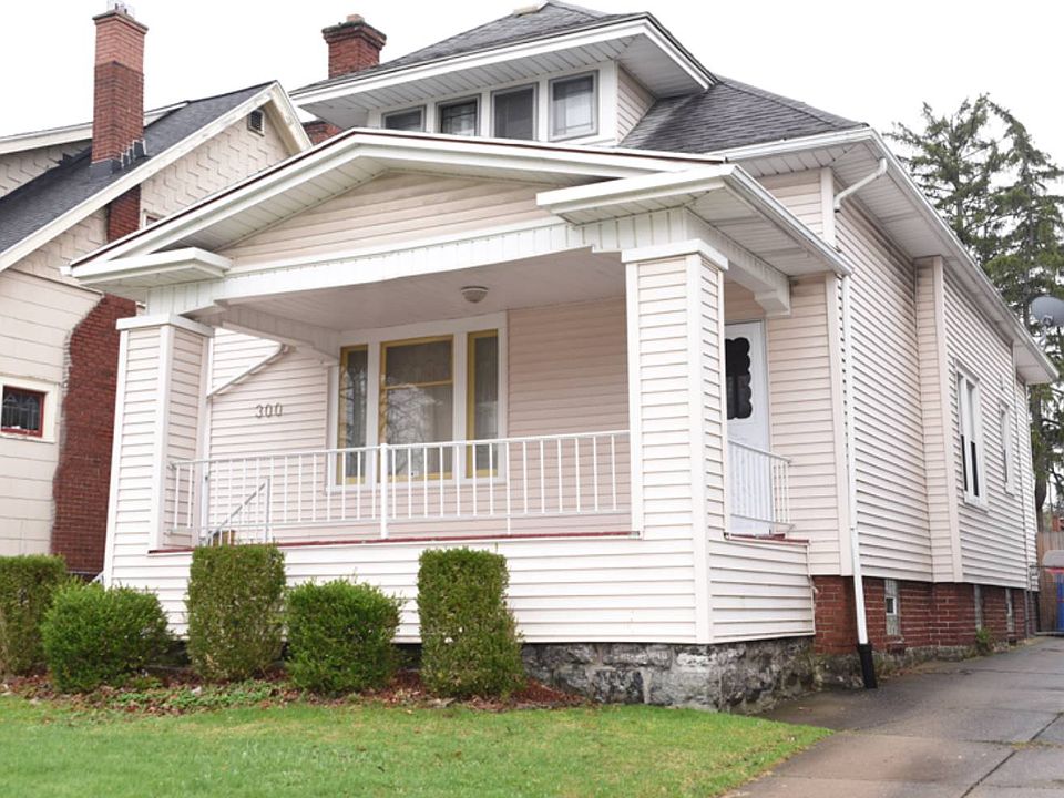1st image of 300 Linden Ave