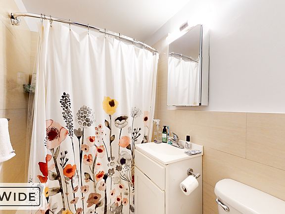 5th image of 107 Saint Marks Pl APT 2E