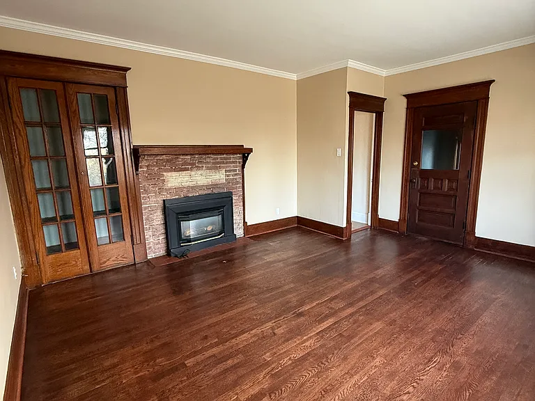 413 Bird Ave #1 — Photo 2