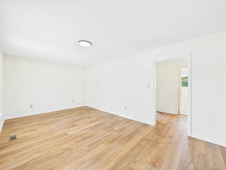 3954 Crabapple Rd — Photo 9