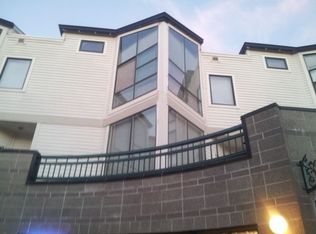 8165 SW Seneca St, Tualatin, OR 97062