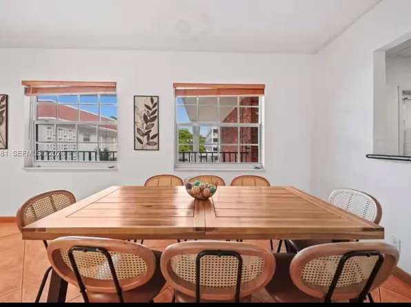 2424 NE 9th St APT 307, Fort Lauderdale, FL 33304