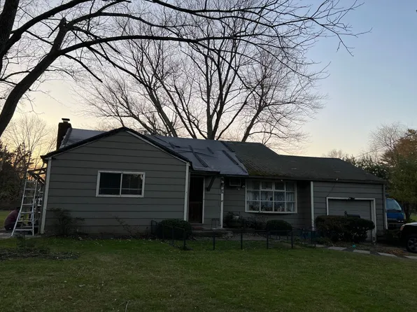 28 Kathleen Ln, Mount Kisco, NY 10549