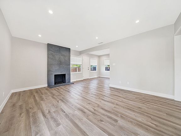 2nd image of 2476 Elden Ave #A