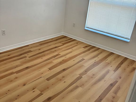 5th image of 341 Mercury Ave SE APT 204