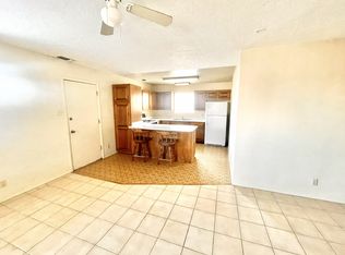 215 Manzano St NE #B, Albuquerque, NM 87108