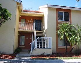 1st image of 1090 The Pointe Dr