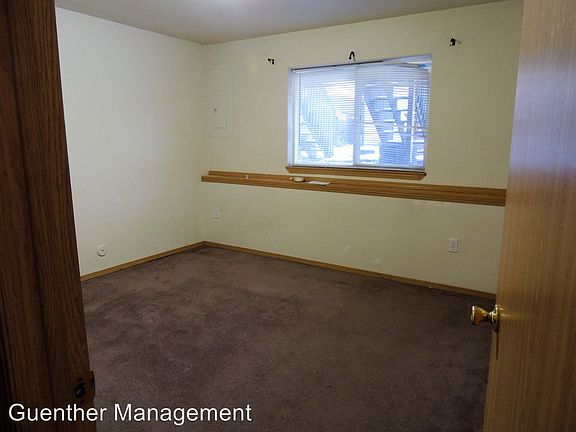 5th image of 2623 E Desmet Ave #B