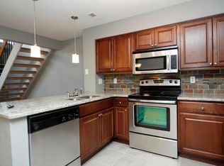 4785 White Rock Cir APT B, Boulder, CO 80301