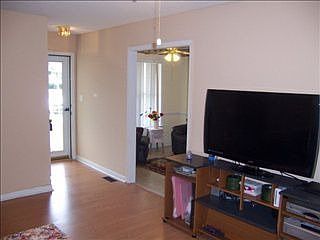 2nd image of 106 Nicole Cir