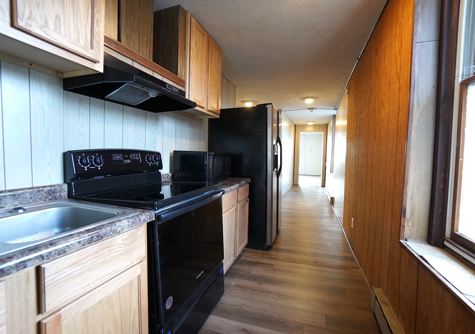1 bed, 1300 sqft, $800 — Photo 2