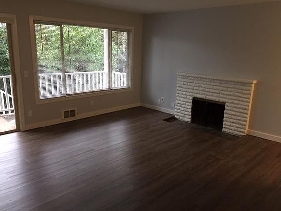 2nd image of 2049 13th Ave W APT 1