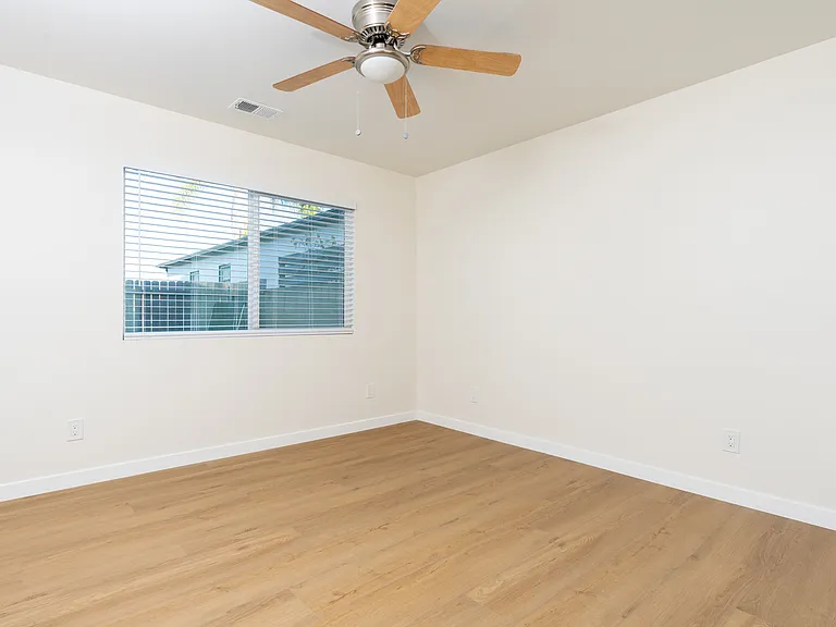 4824 Rolando Blvd — Photo 21