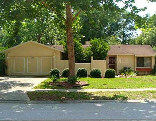 1st image of 974 Waverly Dr