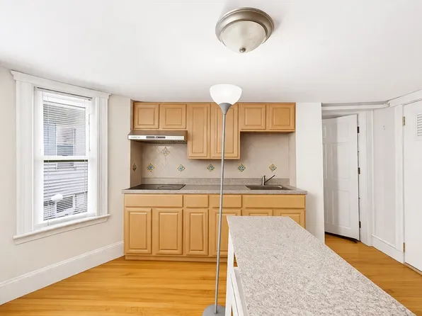 95-97 Boylston St, Brookline, MA 02445