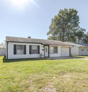 1118 Saint Benedict Dr, Cahokia, IL, 62206