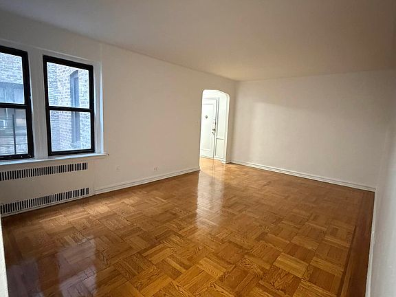 2nd image of 300 Ocean Pkwy APT 3F
