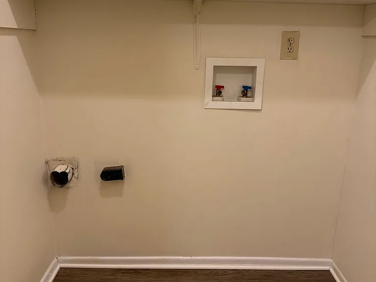 1 Winterton Ct — Photo 11
