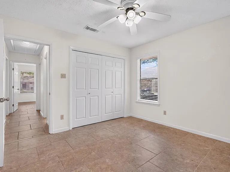 Back bedroom